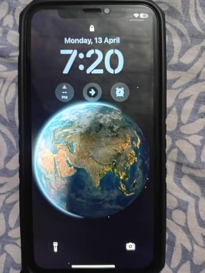 iPhone Xs (Sim Glitch)