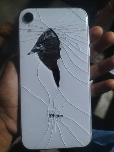 iphone xr back damage  panel corner pr line ba pictues me dekh lo