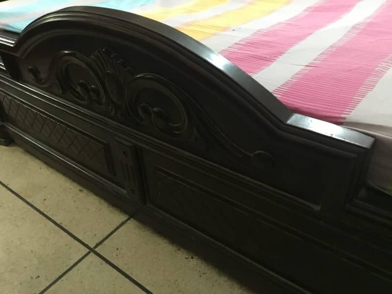solid wooden bed 3