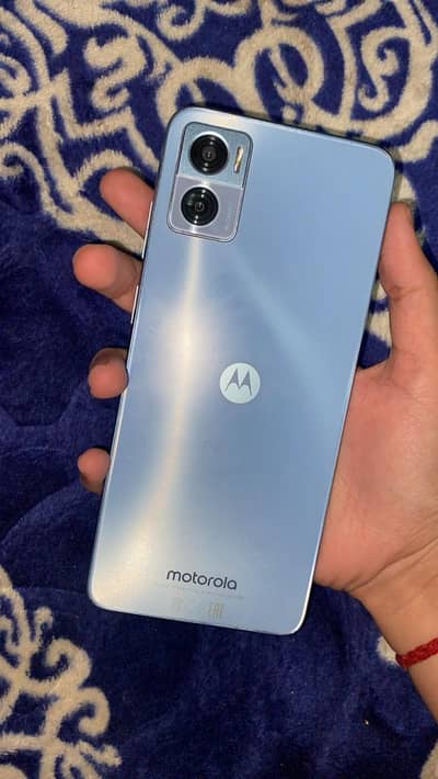 10/10 condition ha charger mil jaye ga st