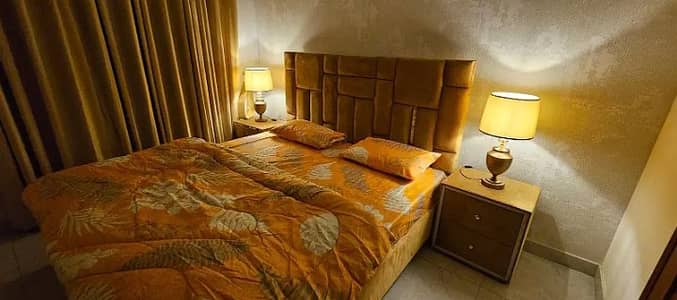 1 bedroom apartment available par day Empire Heights 2 phase 6