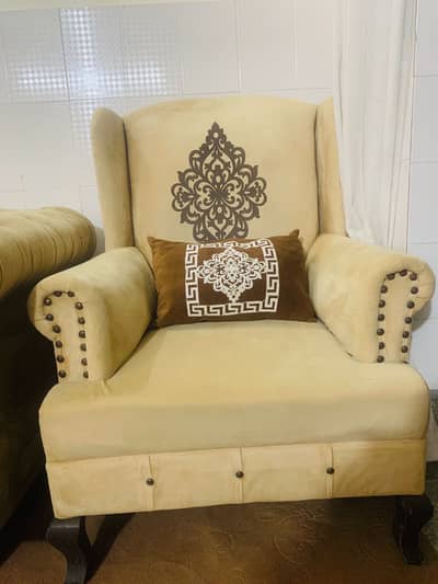 7 seater sofa with cushions in good condition