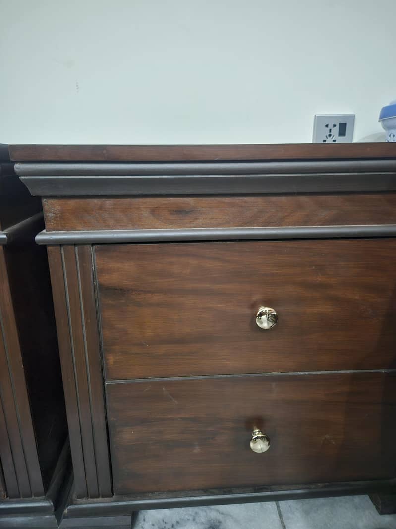 Bed Set With 2 Side Tablet 2