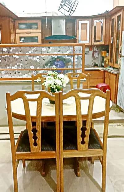 Oak Dining Table with Four Chairs , excellent quality