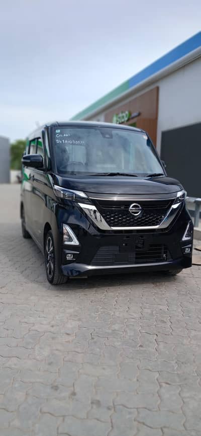 NISSAN ROXX G TRBU HYBRID 4 grade 4X4|B2B|URGENT SALE|