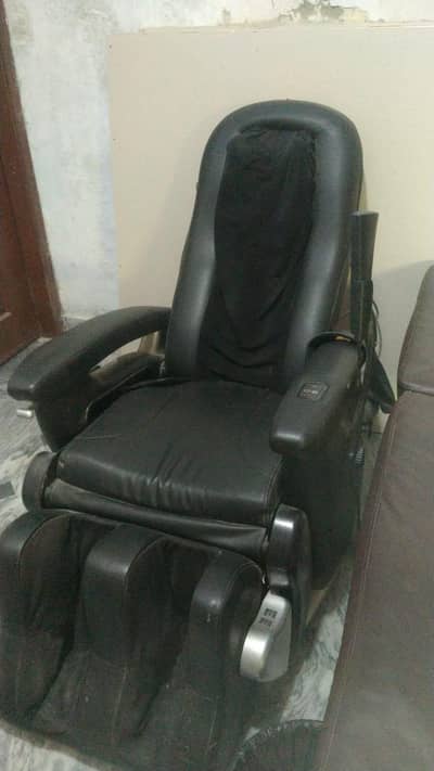 MASSAGE CHAIR FOR SALE