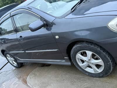 Toyota Corolla se saloon