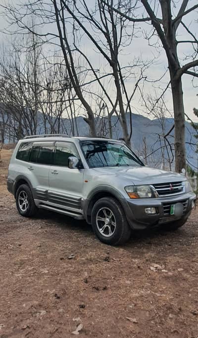 Mitsubishi Pajero 3 New Shape 2003 (Urgent Sale)