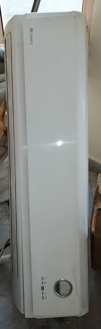 Gree 1.5 ton Ac fully Working 10/10 Condition  Without any damge