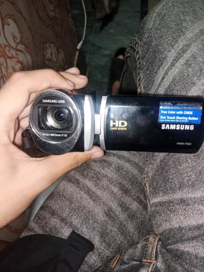 Samsung Handycam HMX-F90 52x Optical Zoom
