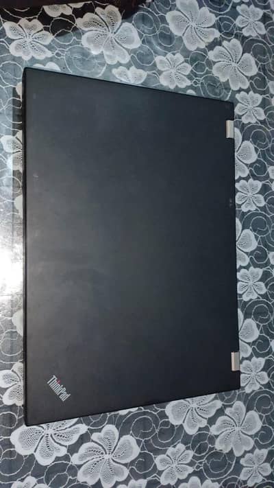 Lenovo T410 6 gb ram or 1 tb ssd  i5 hai 1 generation