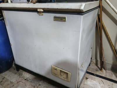 westpoint deep freezer and pell freezer