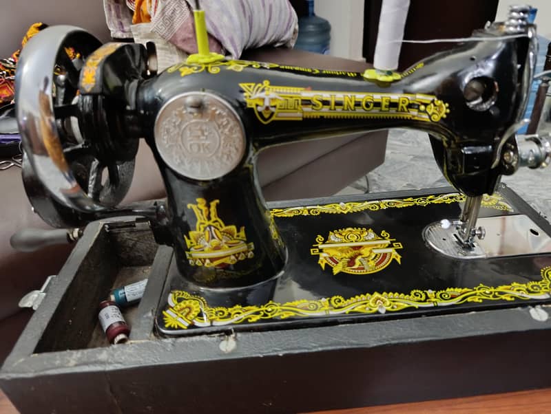 Singer sewing machine 1