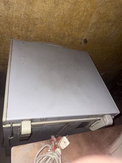 Dawlance deep freezer single door