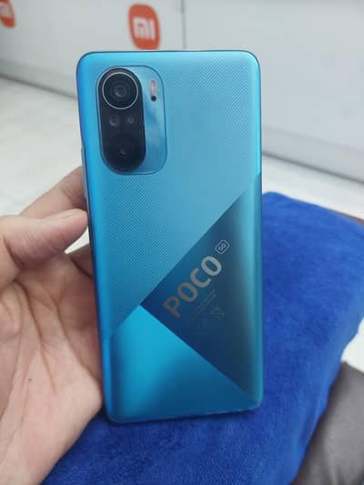 Realme gt master edition (8+8/128) Poco f3 5g (8/256)