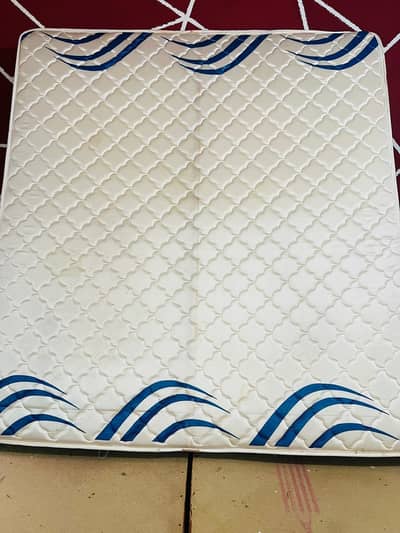 King size spring mattress for sale in good condition