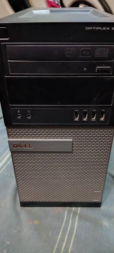 Dell Optiplex 9020. Core i5 4th gen. 16 GB Ram. 128 GB SSD. 120 GB HDD