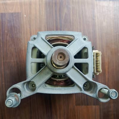Universal Motor