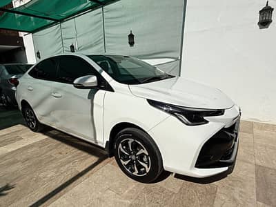 Toyota Yaris 1.3 GLi CVT L. E. 2025