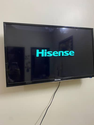 Smart LCD 32 inch Hisence brand