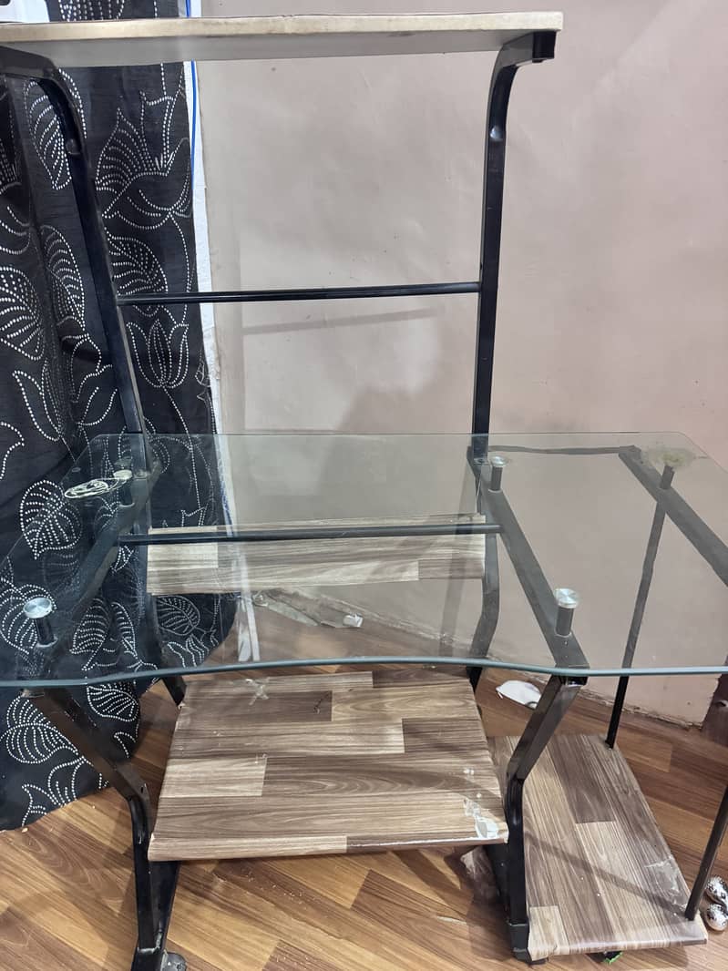 Computer or console table 3