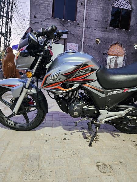 honda cb 150f all ok 10/10 condition 9