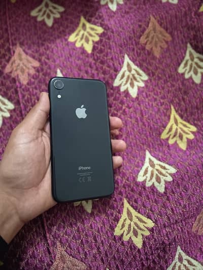 IPHONE XR | 256GB | FACTORY UNLOCKED