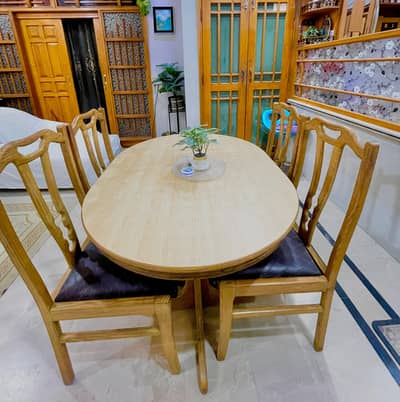 Oak Dining Table with Four Chairs , excellent quality
