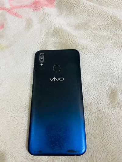 vivo y93 with box