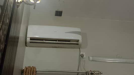 1 ton Haier slip Ac  for sale