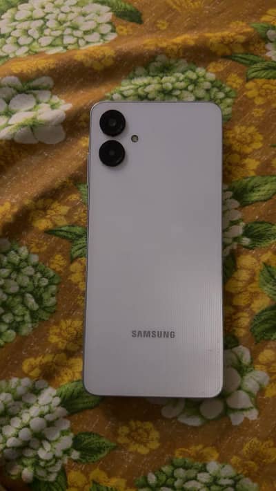 samsung a06 clear pcs ha 10/9 used me acha ha box complete ha