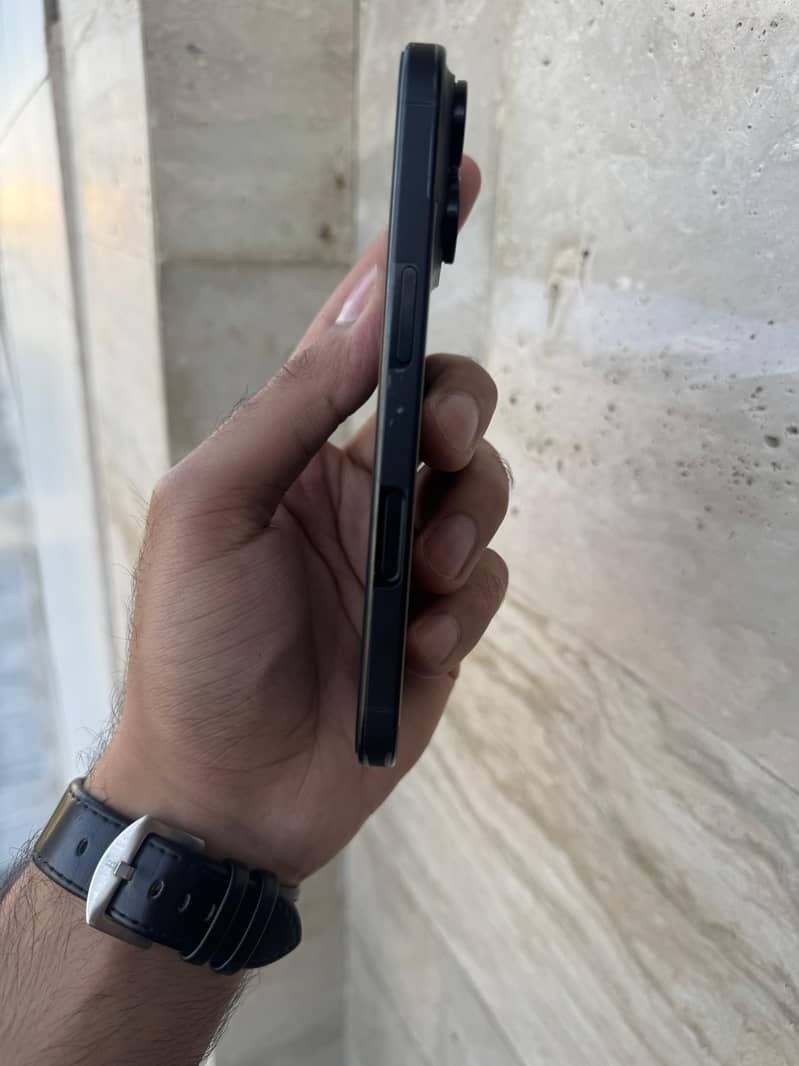 iPhone 16pro JV 3