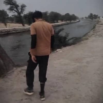 I need Job , ofic boy ya houes helper ya kasi shop prr DHA ya bahria m