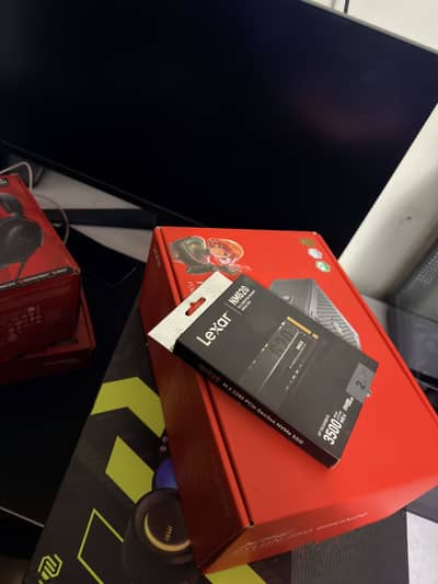 Selling PC parts | case | cooler | keyboard | headphones | nvme | LCD