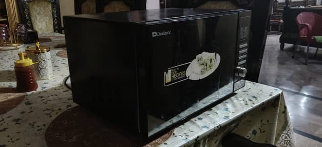 Dawlance DW 128 Microwave