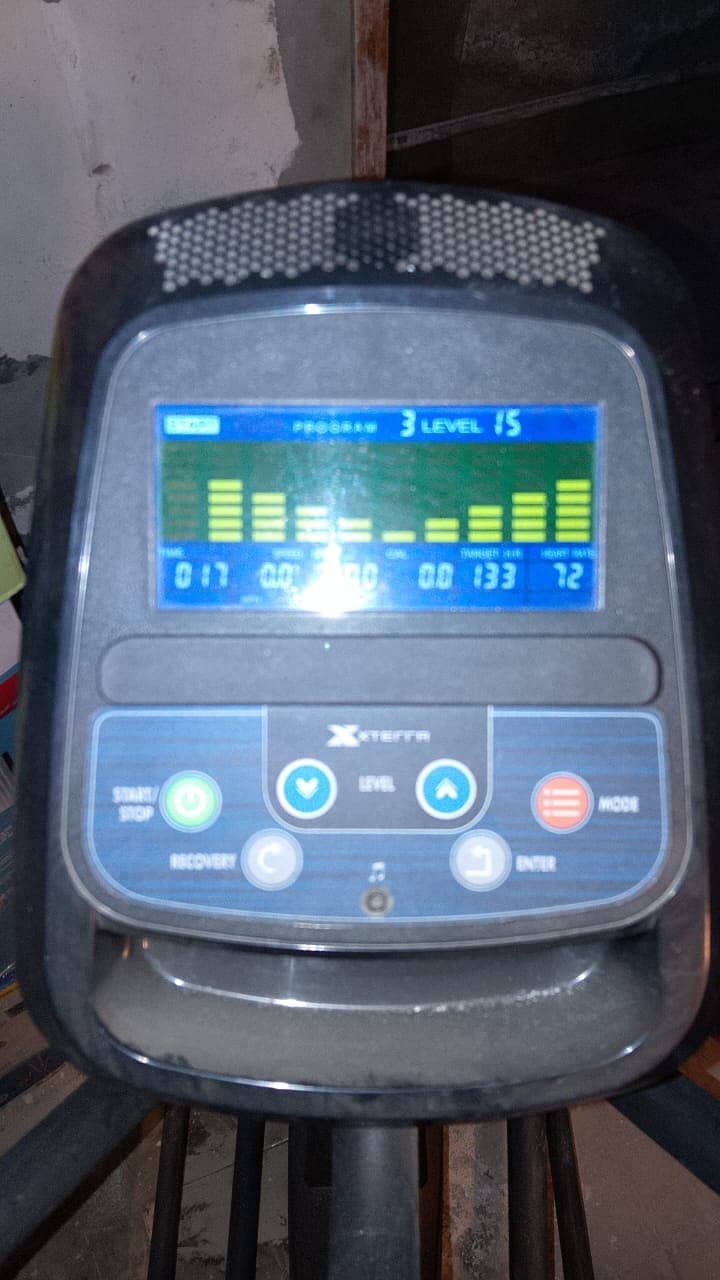 Cross trainer 10