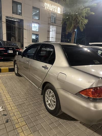 Mitsubishi Lancer 2005