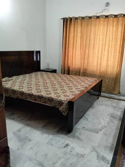 Single Furnished Room for Rent – Girls Only | Cavalry Ground, Lahore