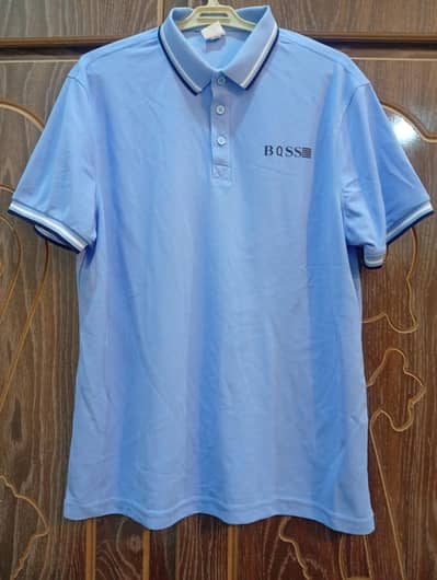 Total two shirts Boss shirts two different colours