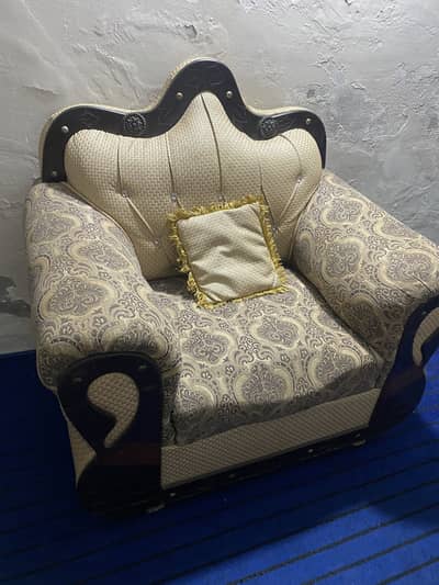 Sofa set 1 ,2,3 seater urgent sale whatsapp now 0,3,2,8,4,3,9,5,9,4,4