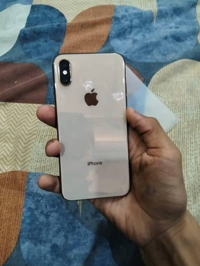 I phone xs pta only screen line ha Baki all ok 64gb  water pack