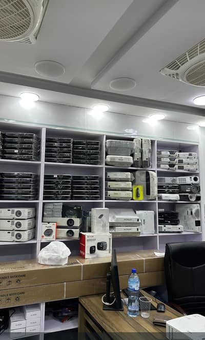 interactive touch board with Ultrashort Throw projectors