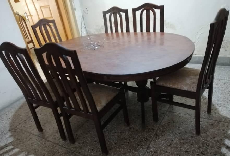 Chairs & Dining Table 4