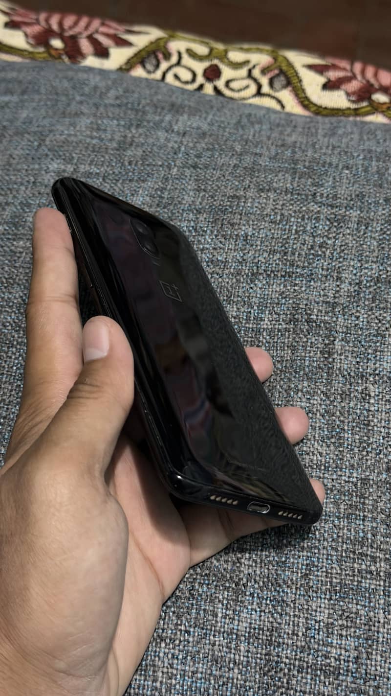 OnePlus 6T 1