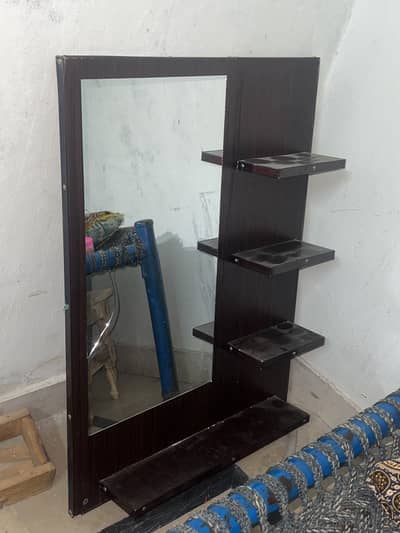 Minor crack on mirror