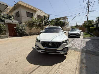 PEARL WHITE EXCELLENT CONDITION LIKE NEW