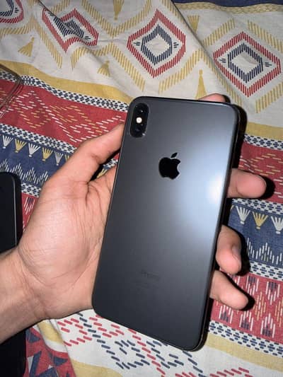 iPhone XS Max (Non-PTA) – 64GB | Mint Condition