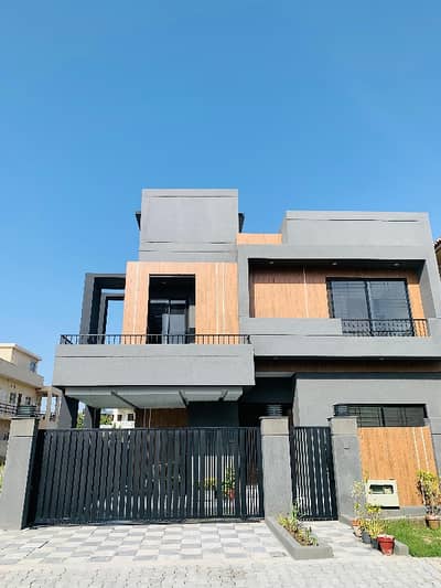 Beautiful Location House For Rent Bahria Town Phase 8 Rawalpindi