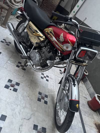 New 125 special edition self start ( golden ) 2026 APL