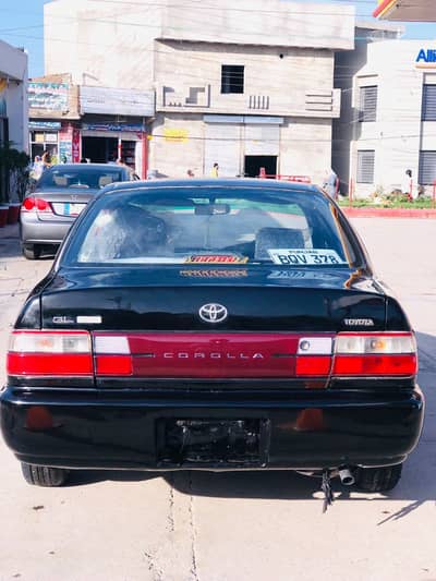 Corolla XE GL saloon